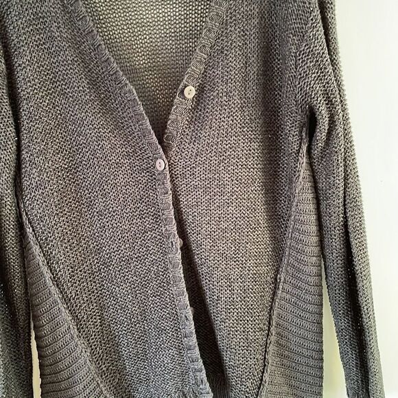La Classe Couture size medium navy blue knit button down cardigan. - Picture 2 of 7